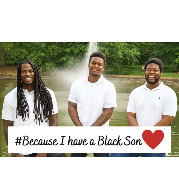 Meet your Posher, Vickie - Picture 1 of 1